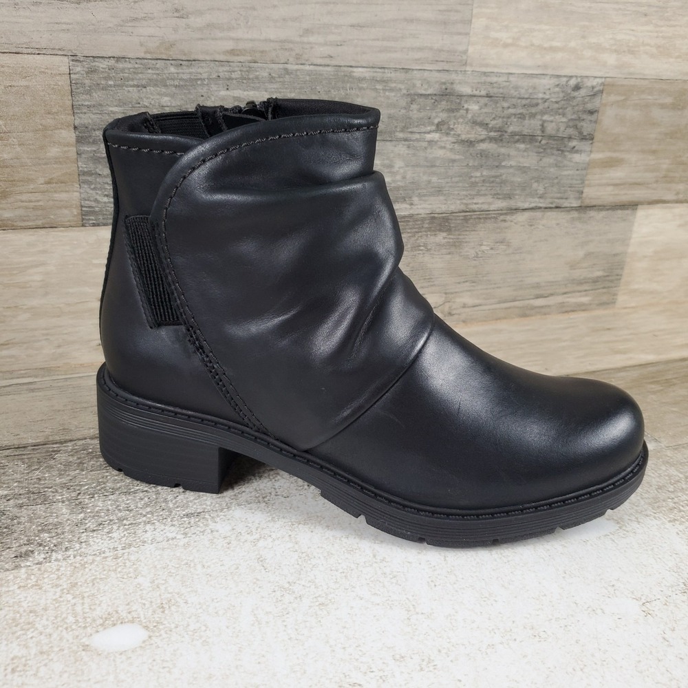Clarks Hearth Sofia Womens Ankle Boots Sz 6.5 W Smooth Black Leather Side Zip